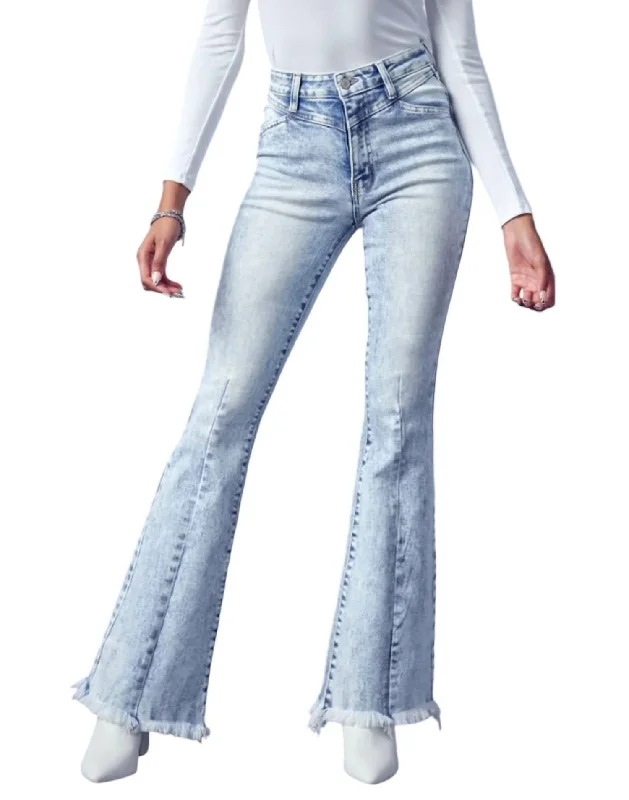 High Rise Flare Jeans In Ligh Wash